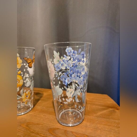 Lenox Butterfly Meadow Acrylic Highball Glasses and Matching Pitcher - Picture 6 of 11
